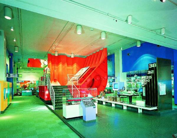 展覽。相片來源:船の科学館 東京