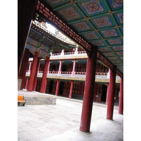 精雕細琢的寺廟內部 中國其他