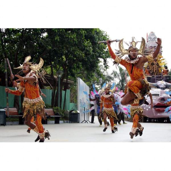 大巡遊熱鬧繽紛 廣州