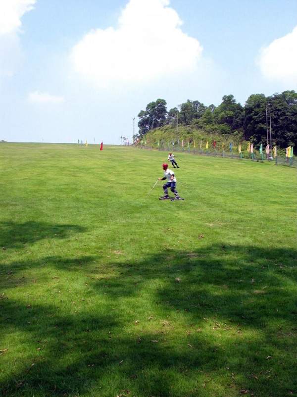白雲山滑草場 廣州