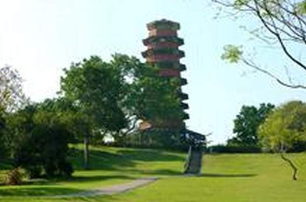 百鳥塔。相片來源:康樂文化事務署 香港