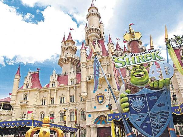 「史力加 4D 影院」。 新加坡