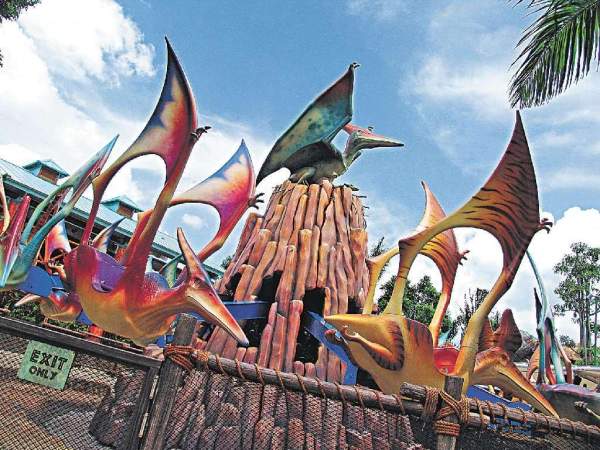 「 恐龍騎士」適合一家大小遊玩。 新加坡