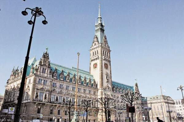 漢堡的市政廳,宏偉耀眼。 漢堡