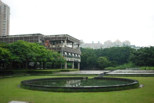 深圳