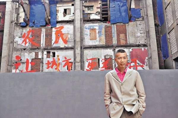 雖然蔡國強在國際的藝界揚名,但常強調自己不是主角。 上海