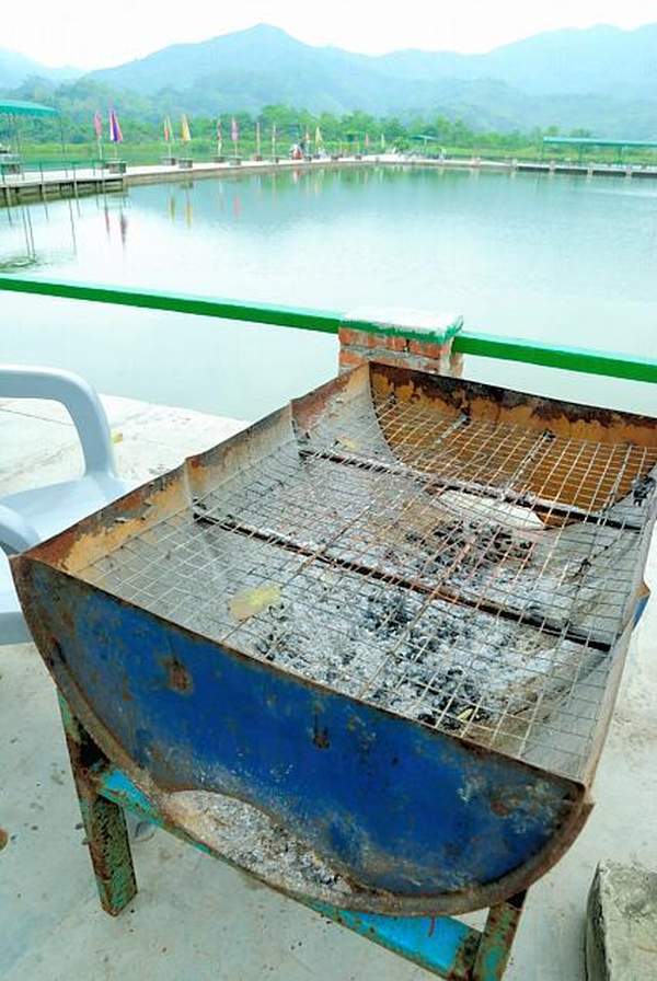 釣完魚後可即時享用戰利品。 香港