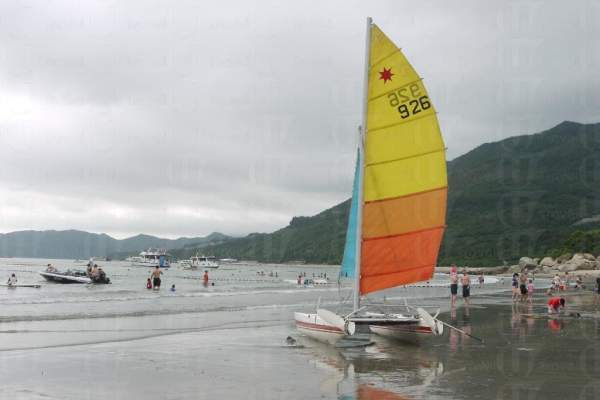 香港