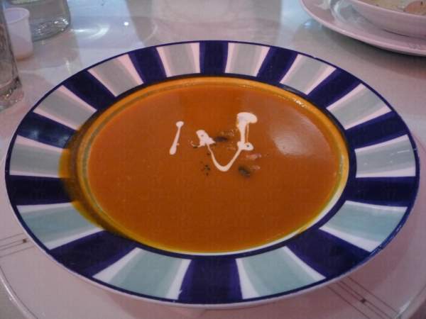 Skylark 餐廳的南瓜濃湯亦值得一嚐。 ( 相片來源:Clara Lee ) 台北