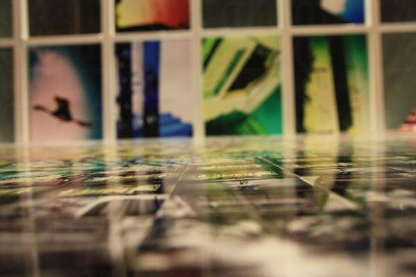 店內有一幅由 16,000 張 Lomo 相拼合而成的 Lomowall ,創意無限。 台北