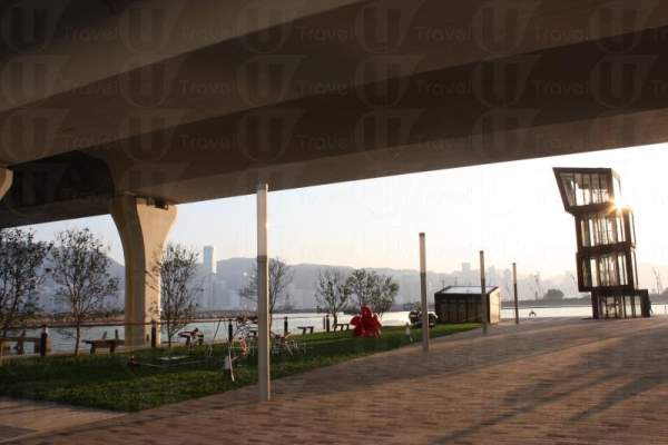 園內擺設了不少藝術裝置,令花園多了一分藝術氣息。 香港