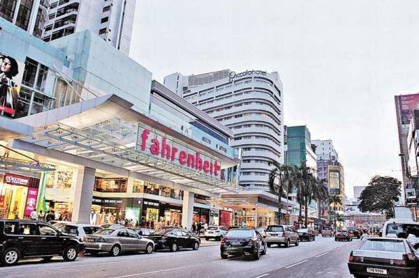 fahrenheit 88 集國際與地道品牌於一身,是遊客掃貨地點之一。 吉隆坡