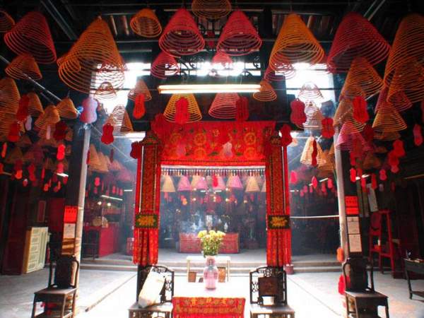 廟內景觀。 香港