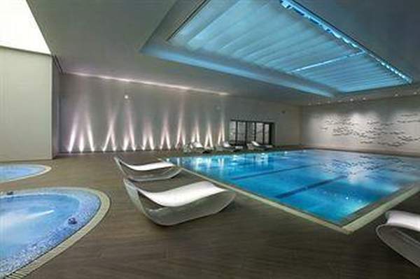 首爾樂天酒店 Lotte Hotel Seoul 游泳池。 首爾