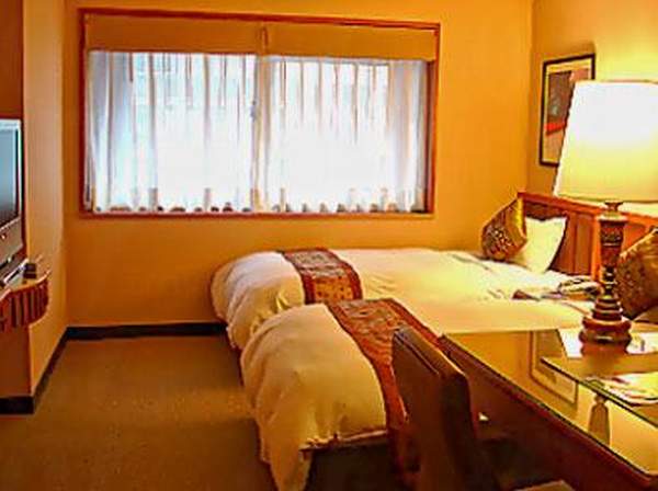 第一大飯店 (First Hotel) 台北