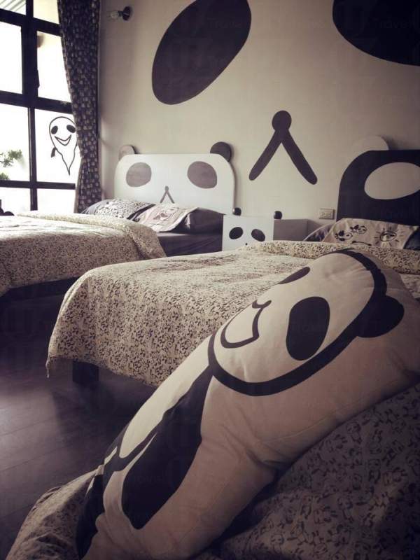 河童的瓦屋是日式榻榻米的風格 http://www.facebook.com/media/set/?set=a.10152576834568552.1073741828.298167403551&type=3