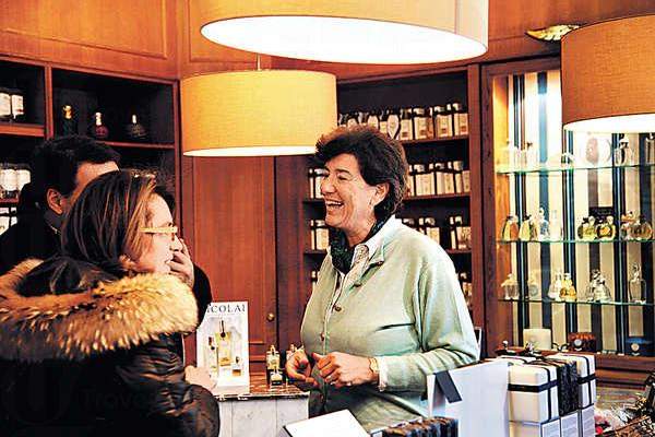 Patricia的工作室設於店子後面,閒時化身售貨員,跟客人直接對話。 巴黎