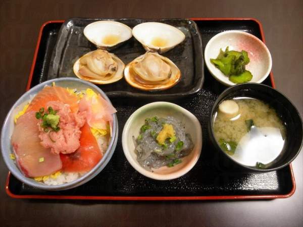江の島御膳 (圖:ハルミ食堂官方網頁) 日本 東京 美食 日本菜 餐廳 白飯魚丼 ハルミ食堂 tvb 東京攻略 杜如風