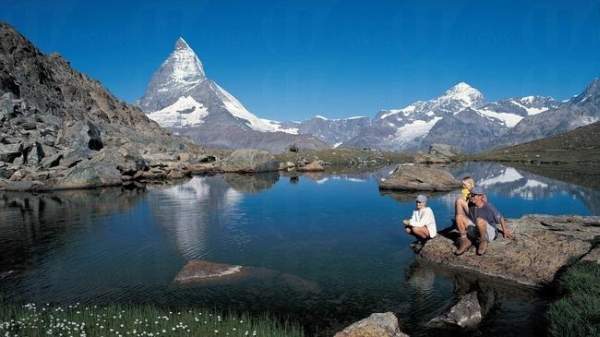 馬特洪峰 (圖:瑞士國家旅遊局官方網頁) 采爾馬特